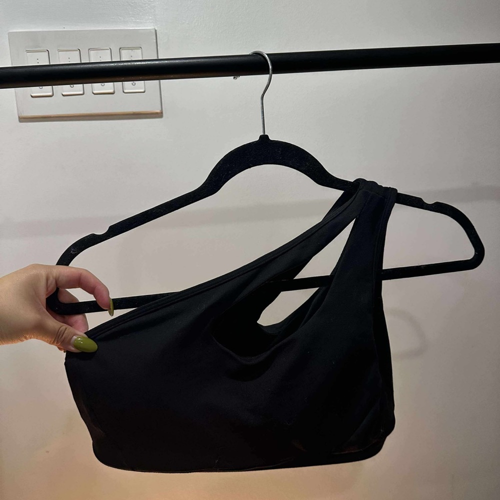 Asymmetrical Black Women's Sports Bra